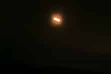 Nhiều nơi ở Pháp quay được hình ảnh UFO phát sáng trên bầu trời đêm