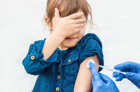 Chuyên gia: Pfizer nói dối về kết quả thí nghiệm vắc-xin COVID với trẻ nhỏ