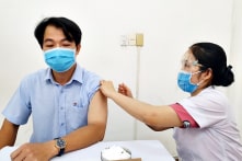 Bộ Y tế thúc giục các tỉnh rút ngắn thời gian tiêm mũi 2 cho người đã tiêm mũi 1 vắc-xin AstraZeneca