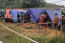 [VIDEO] Học sinh tại Hà Giang cách ly tập trung ở khu lều bạt dựng tạm?