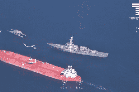 Iran tấn công bừa bãi không phân địch ta tàu thuyền tại Vịnh Oman cùng Eo biển Hormuz