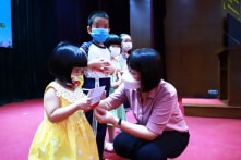 TP.HCM: Đề xuất giúp người neo đơn, trẻ mồ côi do dịch COVID-19 thêm 1 triệu đồng/tháng