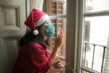 Hàng triệu người Trung Quốc không thể về quê ăn Tết