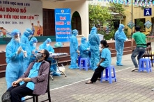 Số F0 mắc mới liên tục phá mốc, F0 nặng và nguy kịch gia tăng – Hà Nội có quá tải y tế?