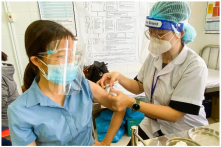 Dự kiến tiêm đủ 4 mũi vắc-xin COVID-19 năm 2022: Bình Dương cần gần 8 triệu liều