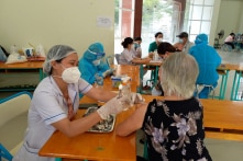 Ngày 14/12 có 15.220 ca COVID-19; 252 ca tử vong