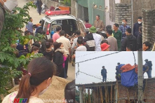 Nghệ An: Đang đan thép đổ bêtông, hai người bị điện giật thương vong