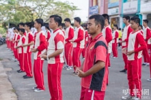 Hơn 10.000 giáo viên, học sinh Indonesia nhận lợi ích từ Pháp Luân Công