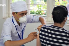 Việt Nam sẽ tiến hành tiêm mũi 3, mũi 4… vắc-xin COVID-19; tiêm cùng loại hoặc khác loại vắc-xin