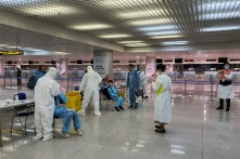 Ngày 5/1 có 17.017 ca COVID-19; 230 ca tử vong