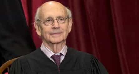Thẩm phán TCPV Breyer sẽ nghỉ hưu; TT Biden được đề cử người thay thế
