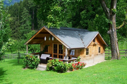Người phụ nữ Mỹ dùng kẹp tóc để đổi lấy nhà