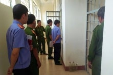 Bình Định: Phạm nhân mượn điện thoại gọi tố cáo, Trưởng, phó CA huyện bị kỷ luật