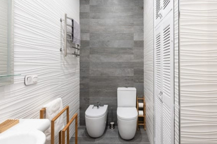 Cặp vợ chồng kiện hàng xóm 19 năm vì xả nước bồn cầu gây ồn vào ban đêm