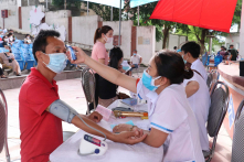 Sau 1 ngày tiêm mũi 3, một công nhân ở Quảng Ninh tử vong bất thường