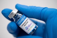 Chuyên gia: Trung Quốc từ chối vắc-xin mRNA sẽ dẫn đến những cái chết không cần thiết