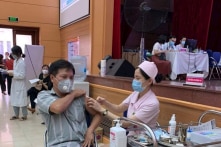 Ngày 15/2 có 31.814 ca COVID-19; 85 ca tử vong