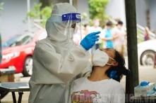 Ngày 22/2 có 55.879 ca COVID-19; 77 ca tử vong