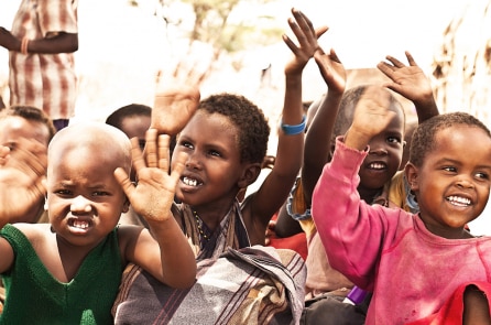 Nêu gương hiếu học cho con cháu, cụ bà Kenya đến trường ở tuổi 98