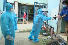 Bình Dương hỗ trợ 2-5 triệu đồng/tháng với y bác sĩ trạm y tế, trạm y tế lưu động