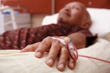 Thanh niên Trung Quốc bị lừa bán sang Campuchia làm “nô lệ máu”