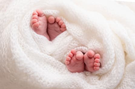 5 năm đẻ 3 cặp song sinh, bà mẹ 6 con nói rằng đó là một “may mắn”