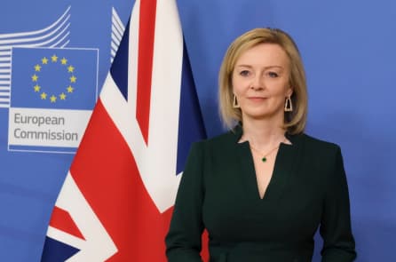 Bà Liz Truss nhận lời mời thăm Ukraine trong cuộc điện đàm với TT Zelensky