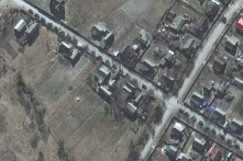 TIN NGẮN-ĐỌC NHANH: Đoàn xe quân sự Nga dài 27km đang tiến về Kiev
