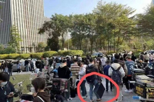 Hàng chục ngàn người ở Thâm Quyến bị phong tỏa và đói