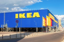 Nike, IKEA đóng cửa các cửa hàng ở Nga; người dân đổ xô đi mua “vét”