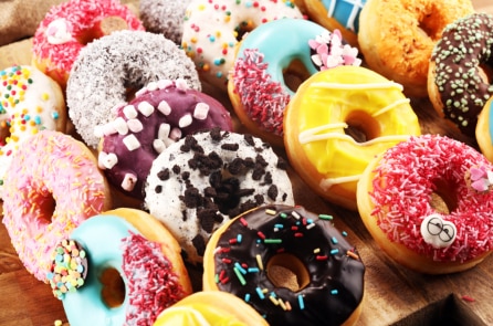 Tiệm bánh Đức sản xuất hàng ngàn ‘bánh donut hòa bình’ để ủng hộ Ukraine
