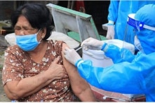 Ngày 1/3: Thêm 98.762 ca COVID-19 mới; Hà Giang bổ sung 15.382 ca