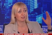 Nghị sĩ Ukraine: Hoa Kỳ lo lắng về giá xăng hơn so với số người thương vong