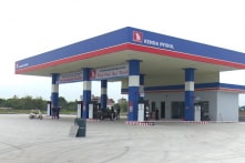 Hải Dương: Niêm phong, tạm đình chỉ hoạt động cửa hàng bán xăng lẫn nước lã