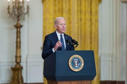 Tổng thống Biden tuyên bố tình trạng khẩn cấp năng lượng tại Mỹ