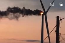 Một tuabin của Nhà máy điện gió Ea Nam (Đắk Lắk) bốc cháy