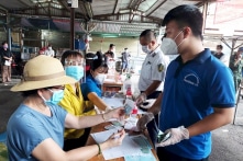 TP.HCM còn thiếu hơn 15.205 tỷ đồng chi phòng dịch COVID-19, hỗ trợ người dân