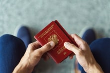 Những người Ukraine trục xuất đến Nga bị tịch thu hộ chiếu
