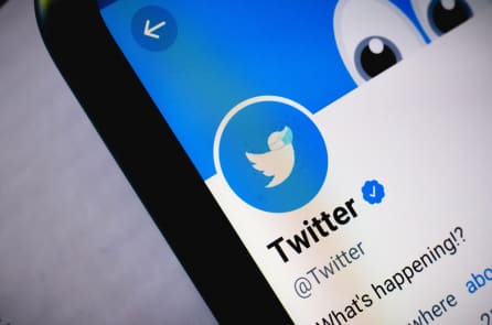 App Twitter đã được cập nhật và tính phí 8 đô la cho dấu kiểm định xanh
