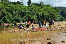 Bình Phước: 4 học sinh lớp 11 cùng tử vong trong xoáy nước