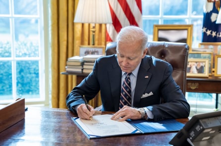 TT Biden ký luật ủng hộ Đài Loan tham dự Đại hội đồng Y tế Thế giới
