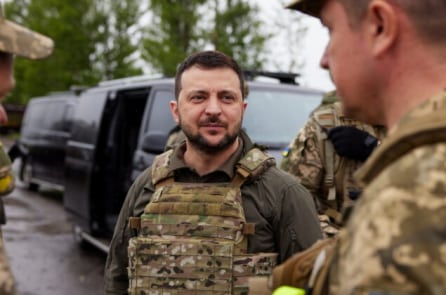 Ông Zelenskyy đề nghị chia sẻ kinh nghiệm cho các nước Trung Đông chống drone, hỏa tiễn Iran