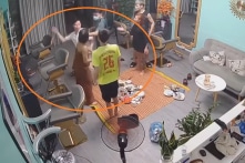 Phó công an phường đòi bắt người, tát phụ nữ bị cho ra khỏi ngành