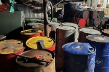 Hơn 3.100 lít xăng dầu nghi nhập lậu bị phát hiện tại Hà Nội