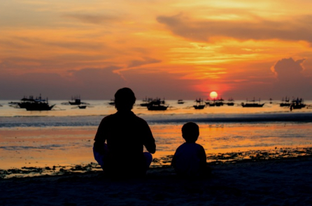 Cha, con và nước mắm