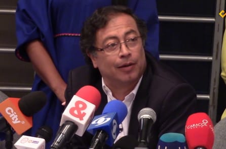 Cựu chiến sĩ du kích Gustavo Petro trở thành tổng thống cánh tả đầu tiên của Colombia