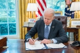 Joe Biden ky luat