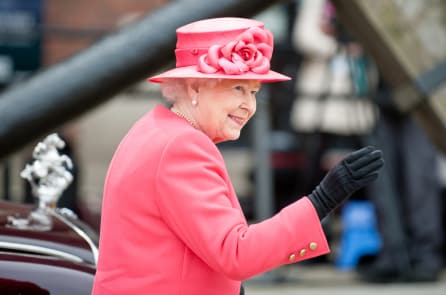Nữ hoàng Elizabeth II trở thành ‘quốc vương’ trị vì lâu thứ 2 trong lịch sử