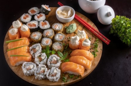 Bi hài chuyện nhiều người Đài Loan đổi tên thành ‘cá hồi’ để được ăn sushi miễn phí