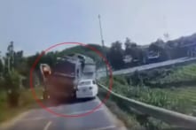 Xe tải đã lấn làn, cơi nới thùng cao thêm 1,6 lần trong vụ tai nạn đè nát xe con